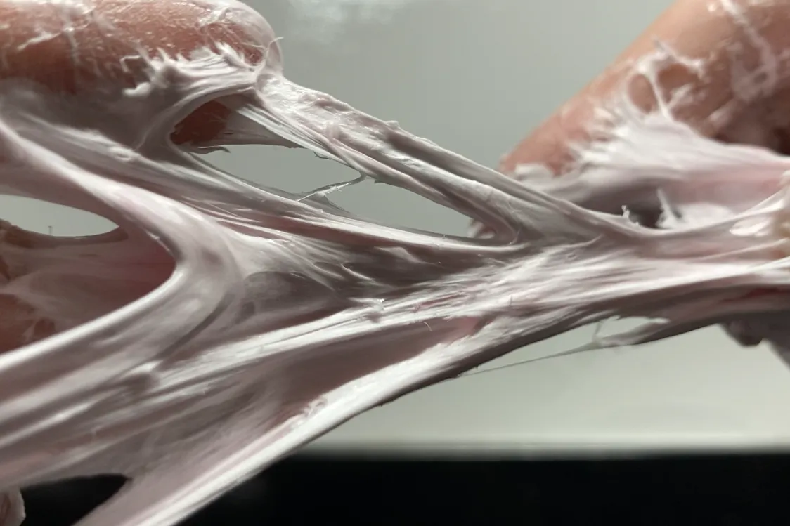 Lucy Saul behind the scenes 5